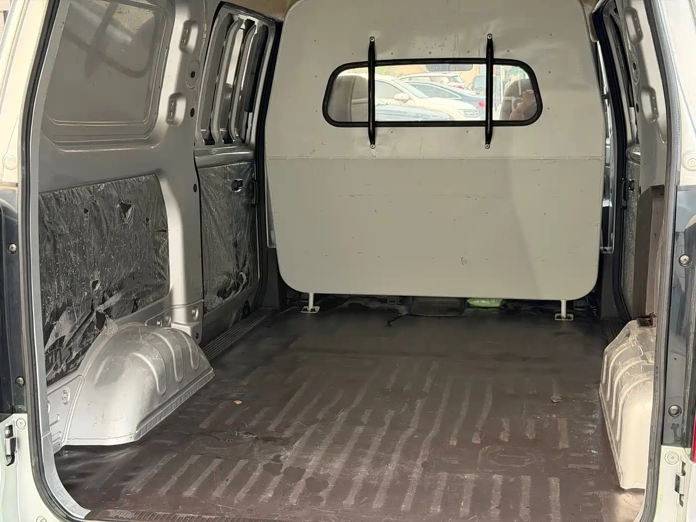 Wuling Motors Wuling Hongguang V 2023 2022 1.5L Power Take Edition Enclosed Van Electric Power Steering LAR