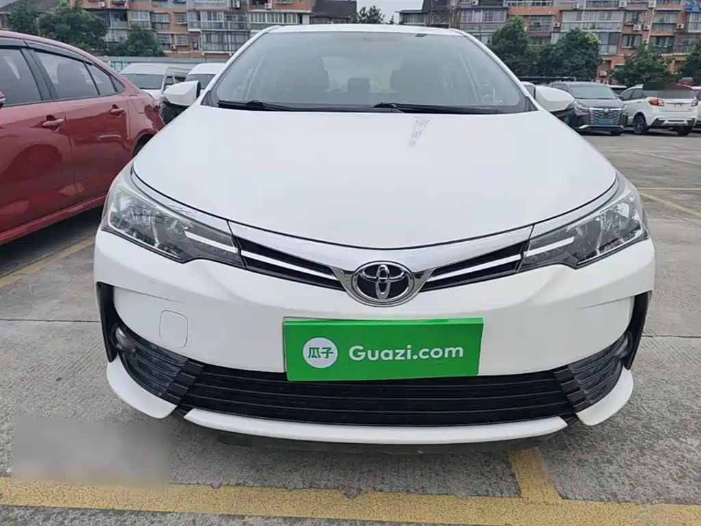 Toyota Corolla 2017 Facelift 1.2T S-CVT GL-i фото 3