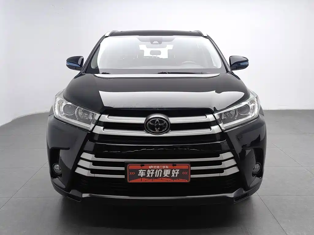 Фото 3 - Toyota Highlander