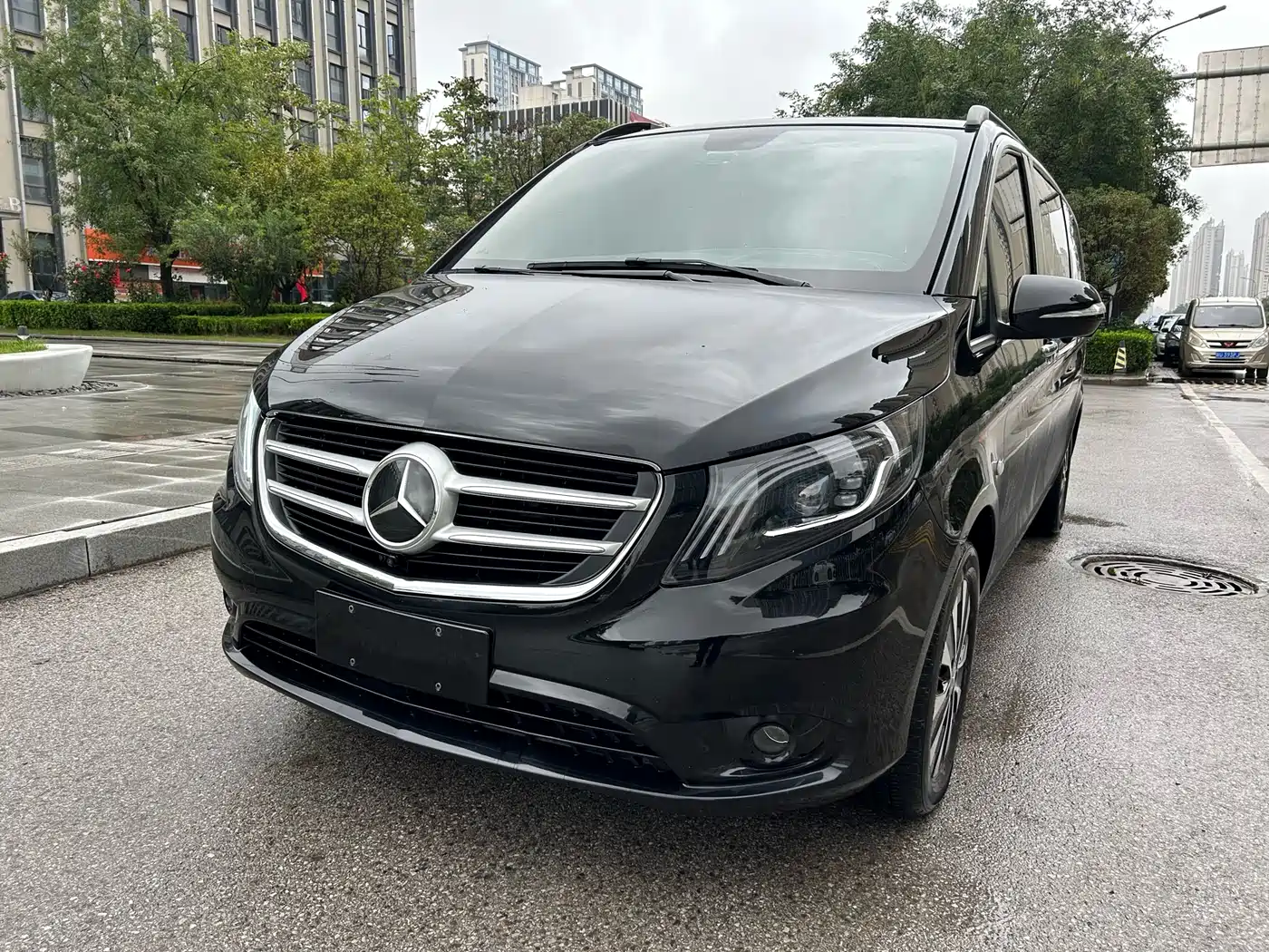 MERCEDES-BENZ VITO