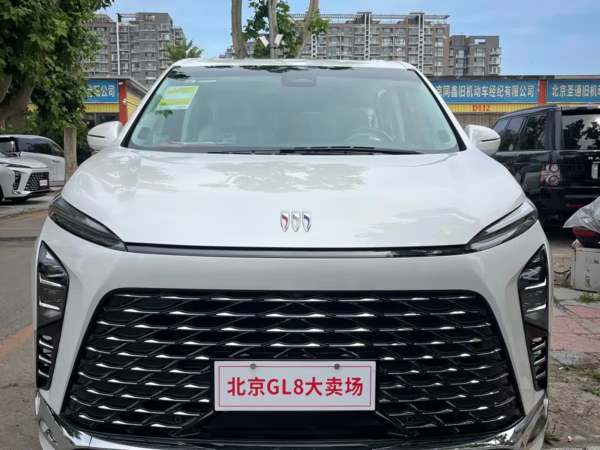 Buick GL8 2026 Luzun Luxury Edition фото 2