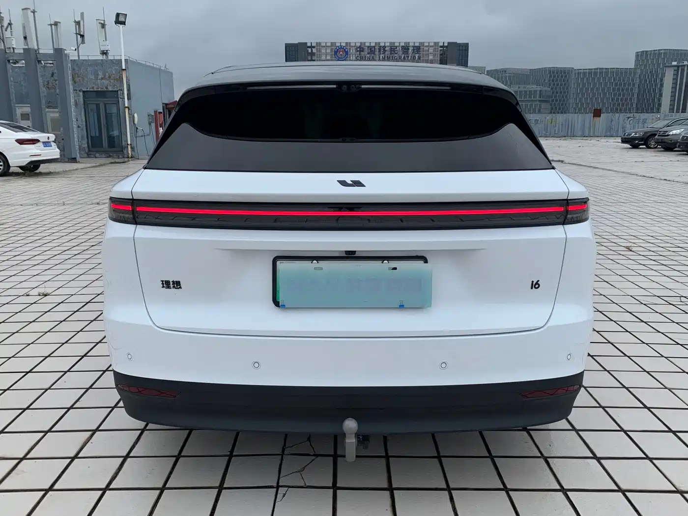 Li Auto i6 2025 2025 4WD Base Model
