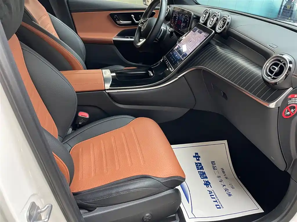 Mercedes-Benz GLC 2023 Facelift GLC 300 L 4MATIC Sport 5-Seater фото 23