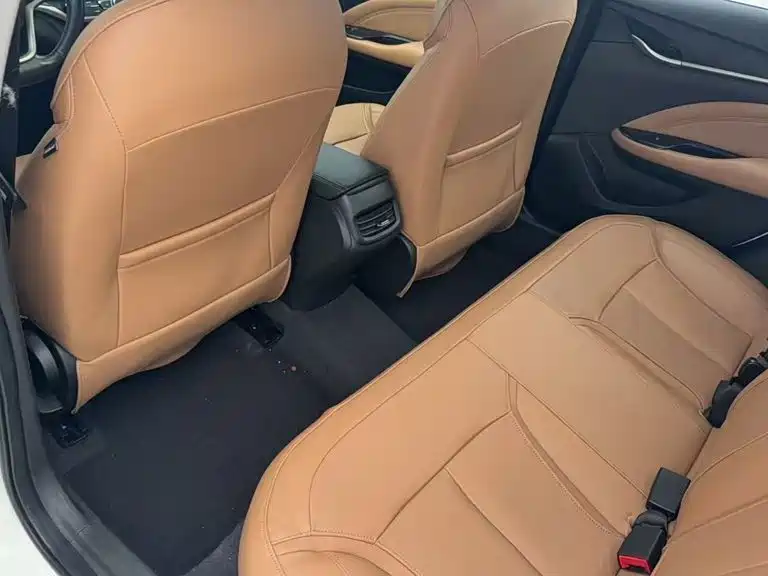 Фото 4 - Buick Excelle