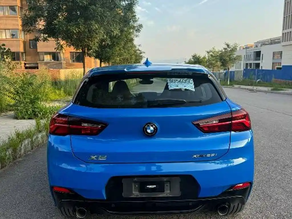Photo 8 - BMW X2