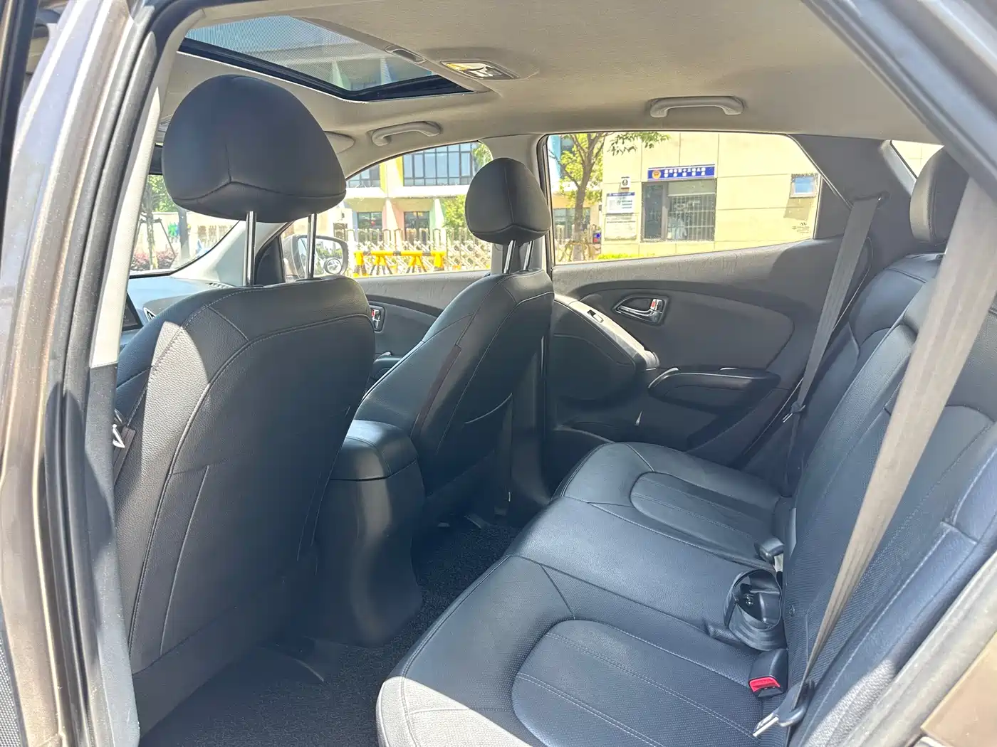 Hyundai Beijing Hyundai ix35 2015 2.0L Automatic 2WD Smart Type China IV фото 14