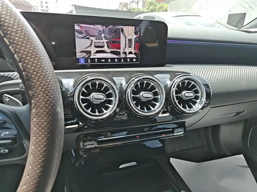 Mercedes-Benz A-Class 2022 A 180 L фото 13