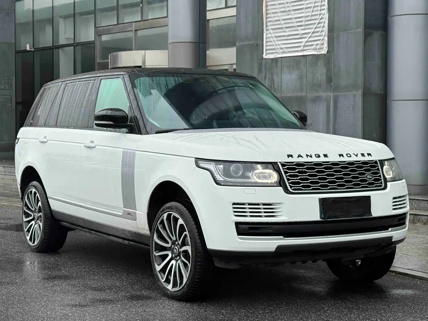 Land Rover Range Rover 2017 3.0 SC V6 Vogue LWB (Long Wheelbase) фото 2