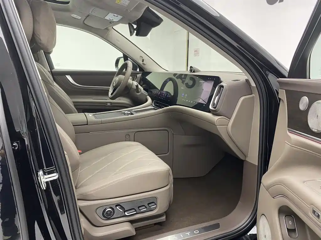 AITO Wenjie AITO M9 2025 Extended Range Ultra 52kWh 6-Seater фото 20