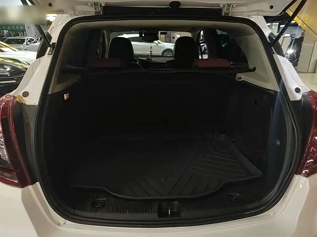 Buick Encore 2016 18T Automatic 2WD Urban Elite фото 19