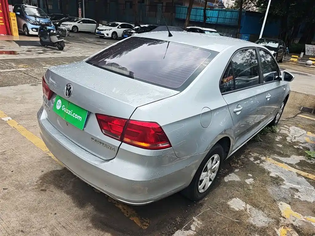 Volkswagen Santana 2015 1.4L Manual Trend Edition фото 7