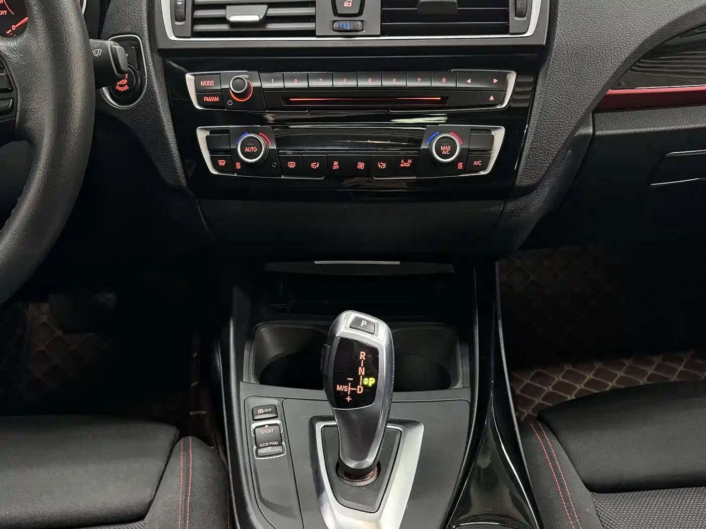BMW 1 Series (Import) 2015 120i Sport Design Package фото 10
