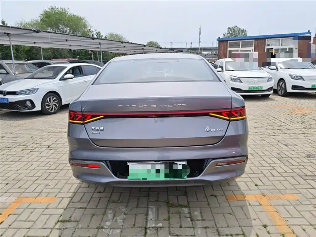 BYD Qin PLUS 2021 DM-i 120KM Premium фото 6