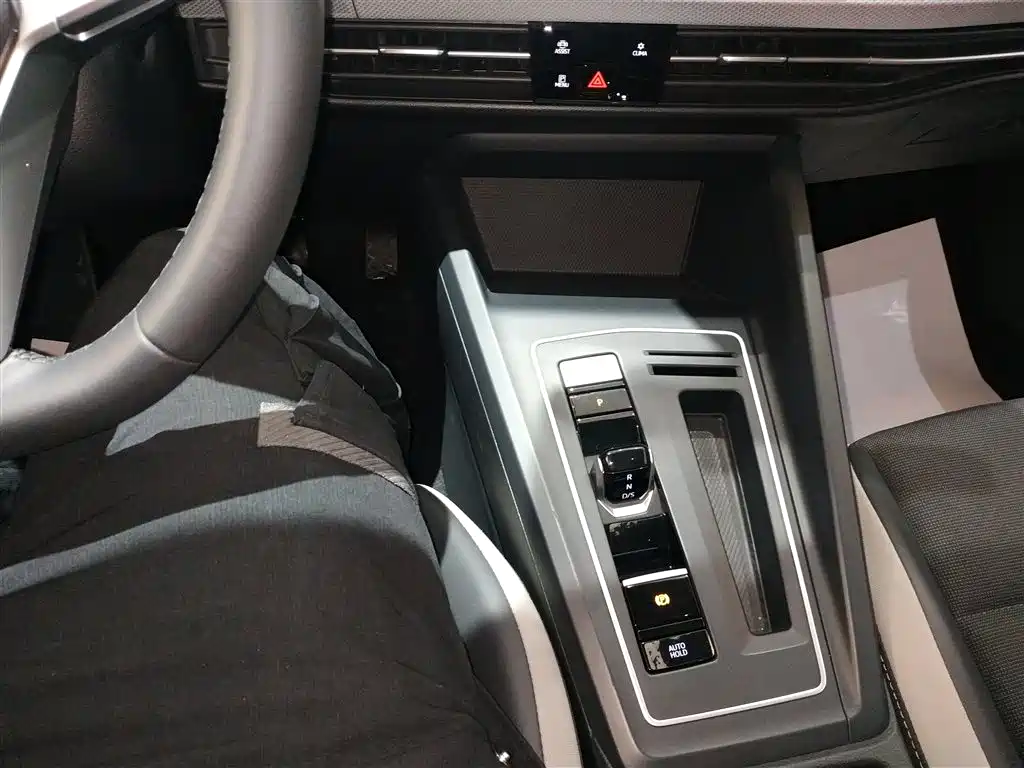 Volkswagen Golf 2023 280TSI DSG Pro фото 14