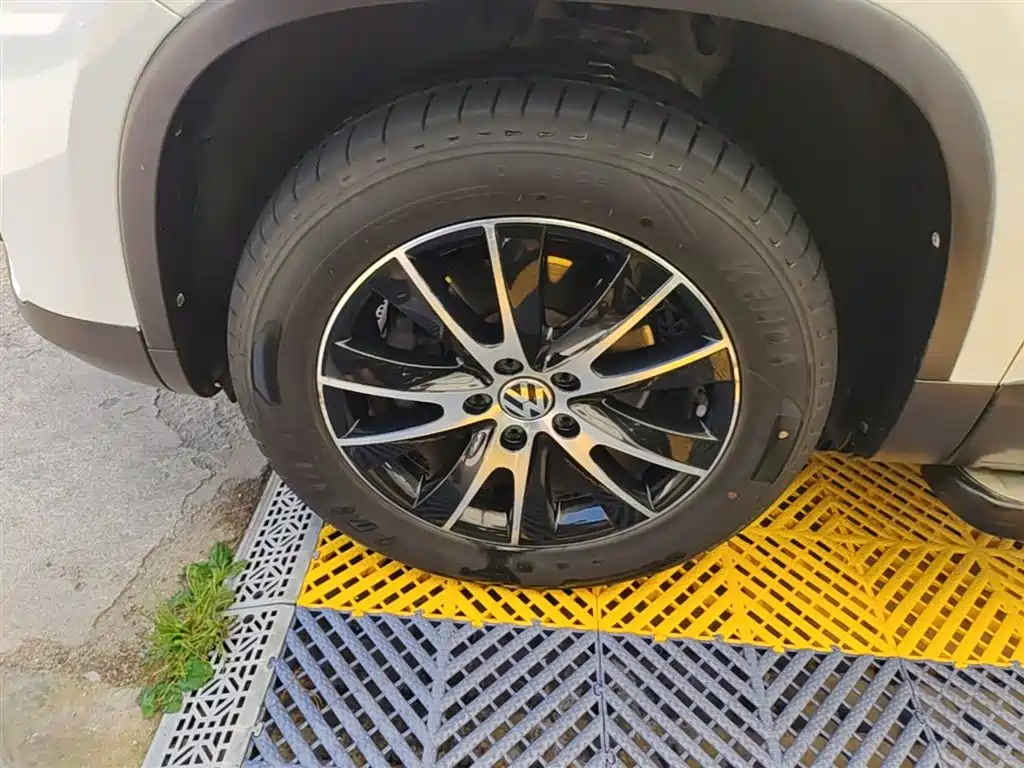 Volkswagen Tiguan 2016 Model 300TSI Automatic 2WD Luxury Edition фото 23