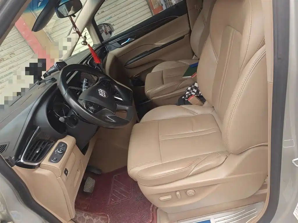 Buick GL8 2017 ES 28T Luxury China V фото 8