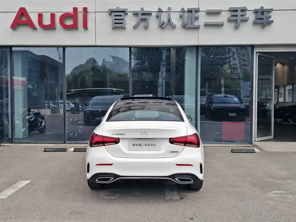 Mercedes-Benz A-Class 2022 A 200 L Sport Sedan Style фото 19