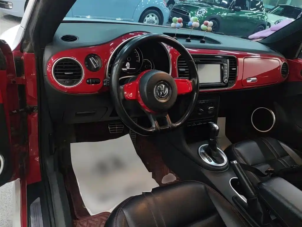 Volkswagen Beetle 2015 180TSI фото 10