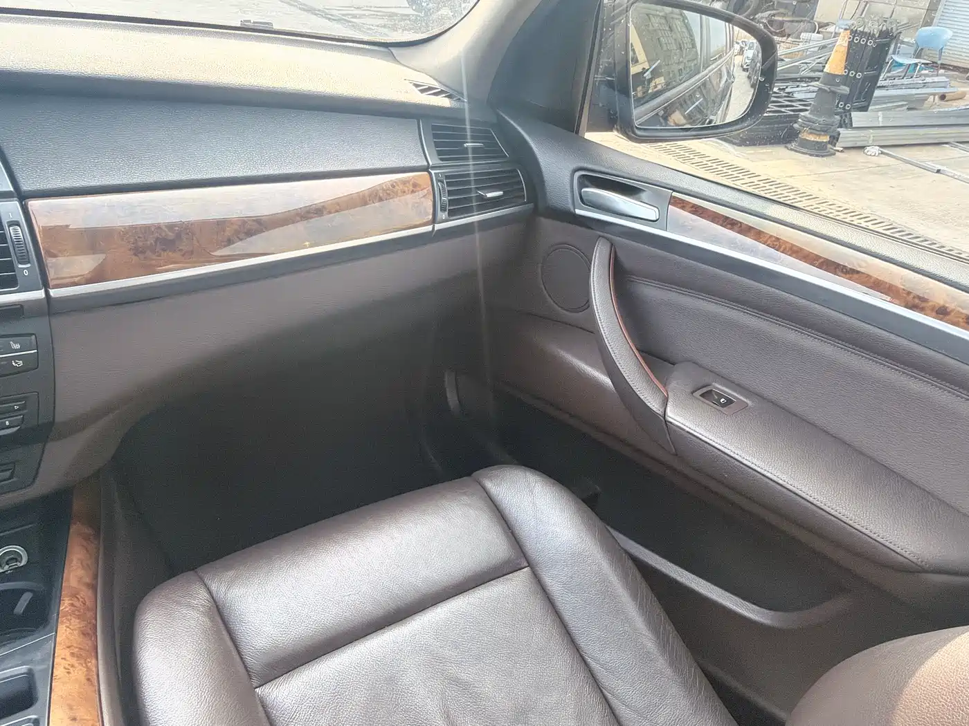 BMW X5 (Import) 2010 xDrive30i Luxury 10th Anniversary Edition фото 14