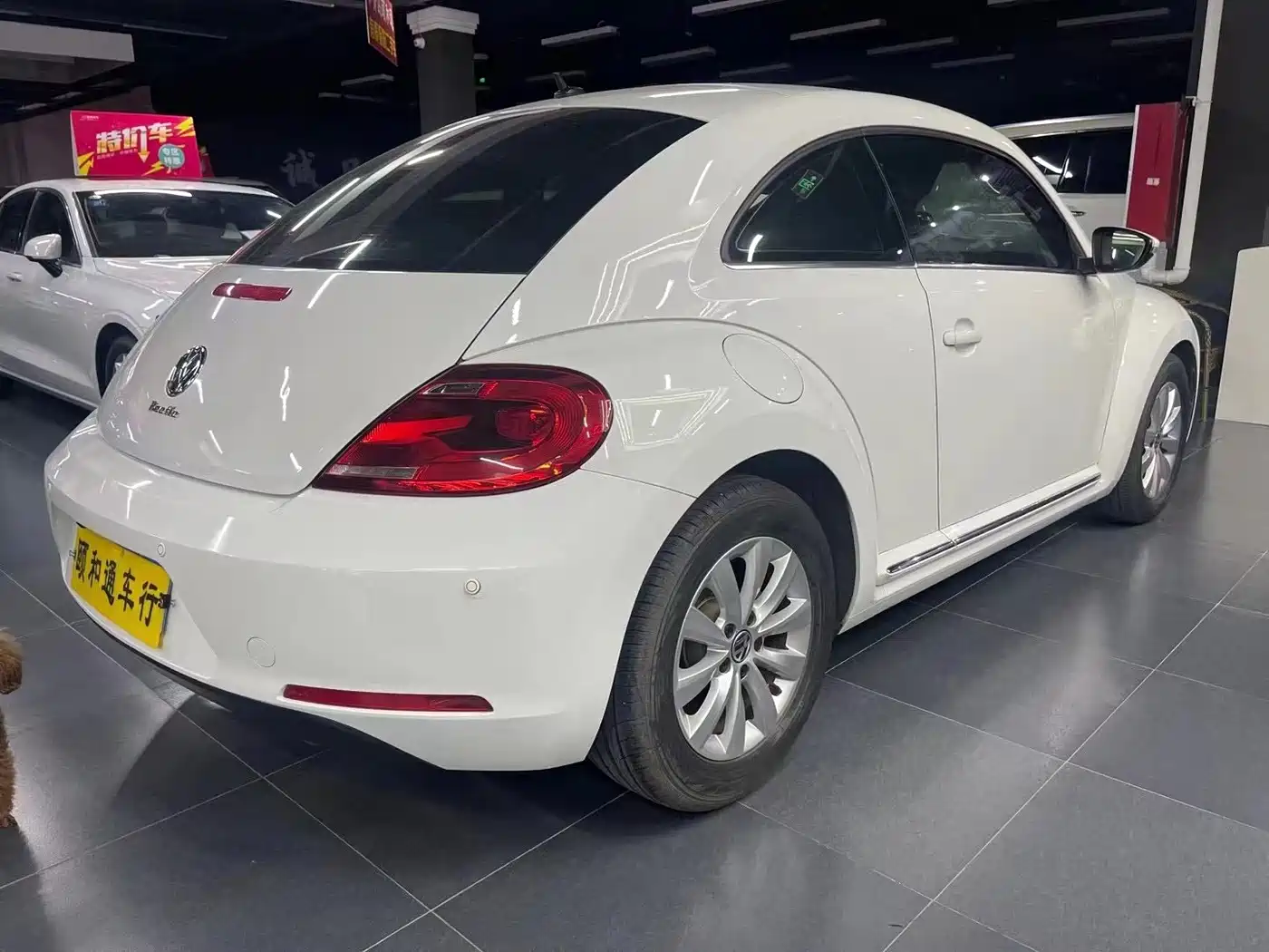 Volkswagen Beetle 2015 180TSI фото 4