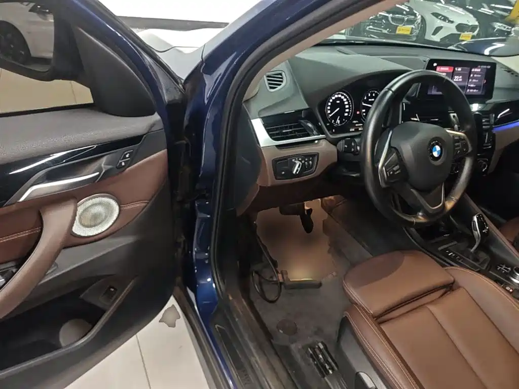 BMW X1 2021 Facelift sDrive20Li Fashion фото 16