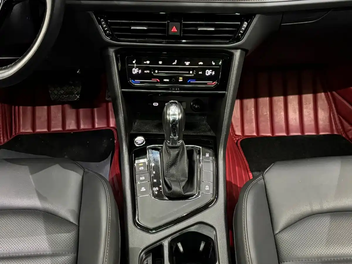 Volkswagen Tharu 2022 280TSI FWD Luxury Edition фото 19