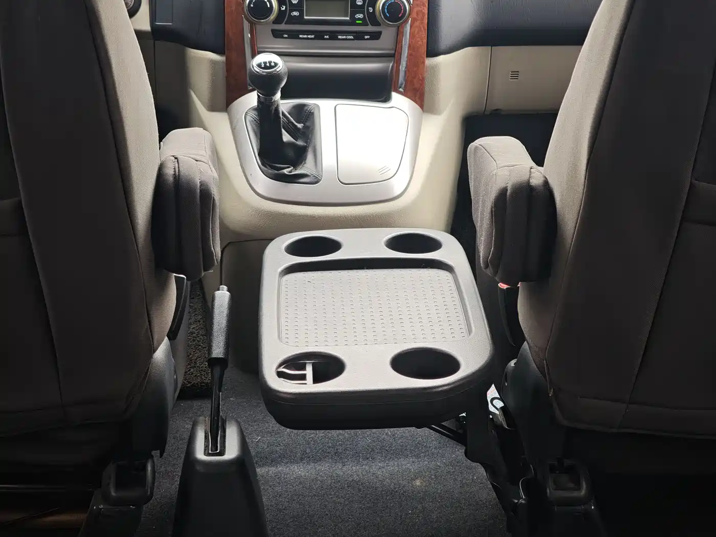Jinbei Grace 2017 2016 2.0L Express Luxury