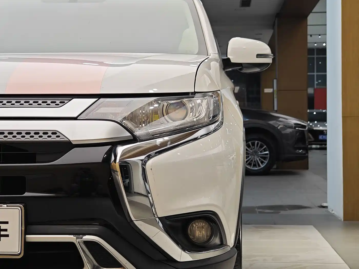 Mitsubishi Outlander 2019 2.0L 2WD Enjoy 5-Seater China VI фото 2