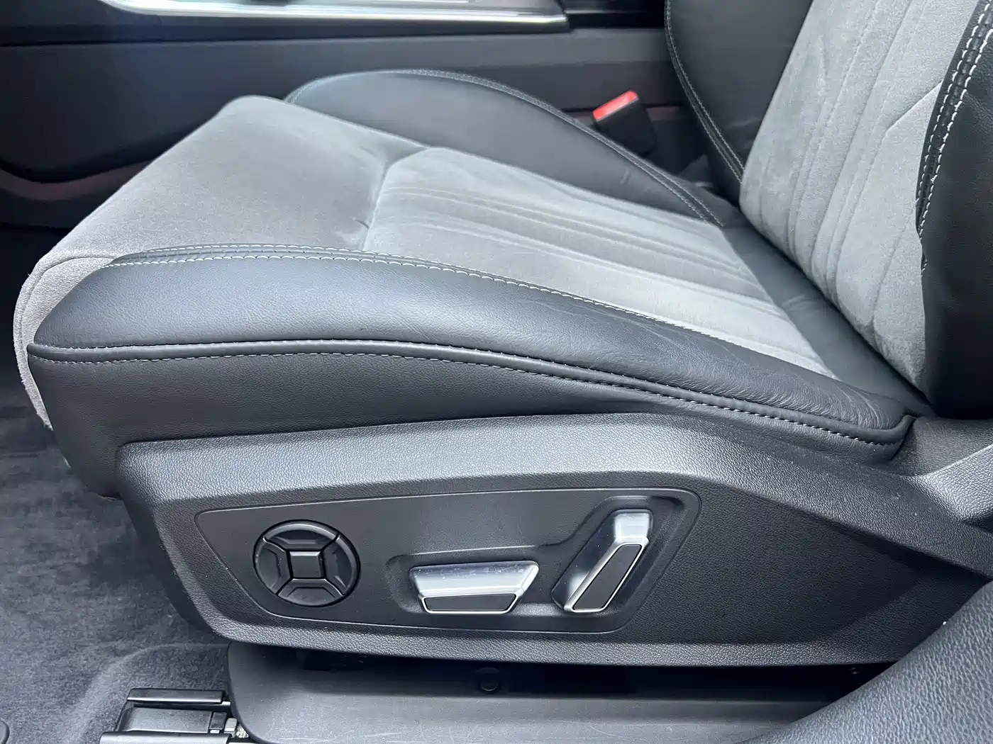 Audi A6L 2024 45 TFSI quattro Premium Dynamic фото 21