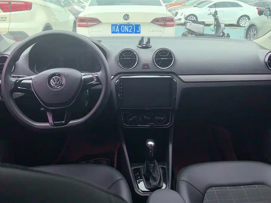 Volkswagen Jetta 2019 Dream Edition 1.5L Auto Fashion фото 12