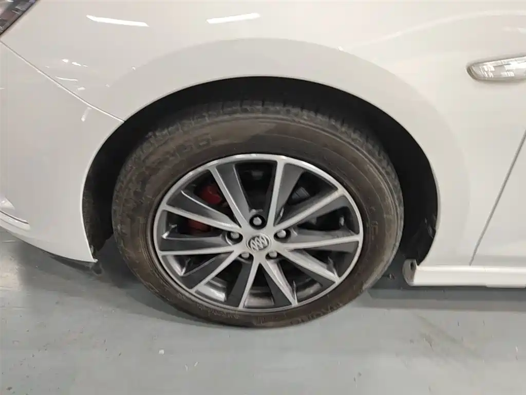 Buick Verano 2018 Hatchback GS 20T Dual Clutch Leading фото 23