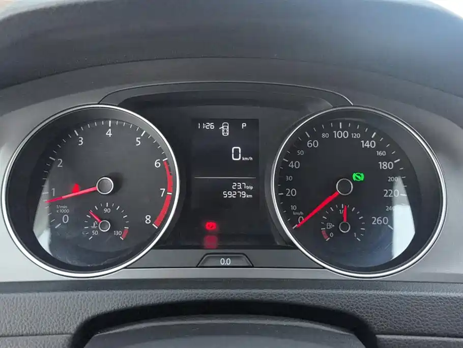Volkswagen Golf 2015 1.6L Automatic Fashion фото 14