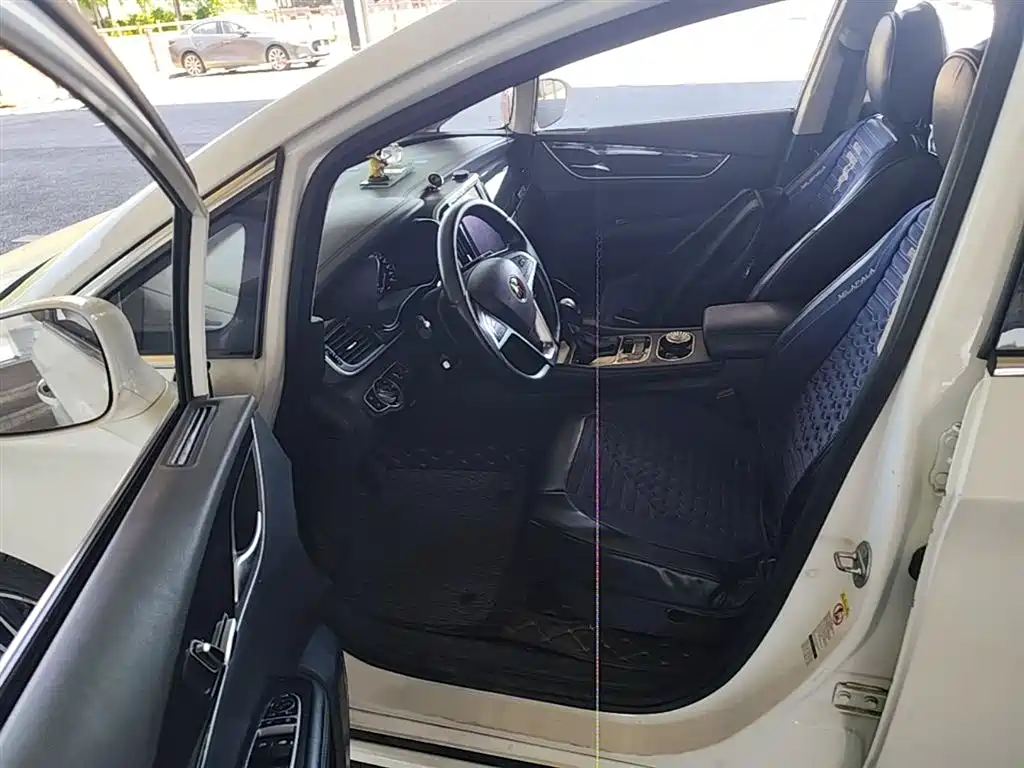 BYD Song MAX 2017 1.5T Auto Smart Connect Premium 7-seater фото 16