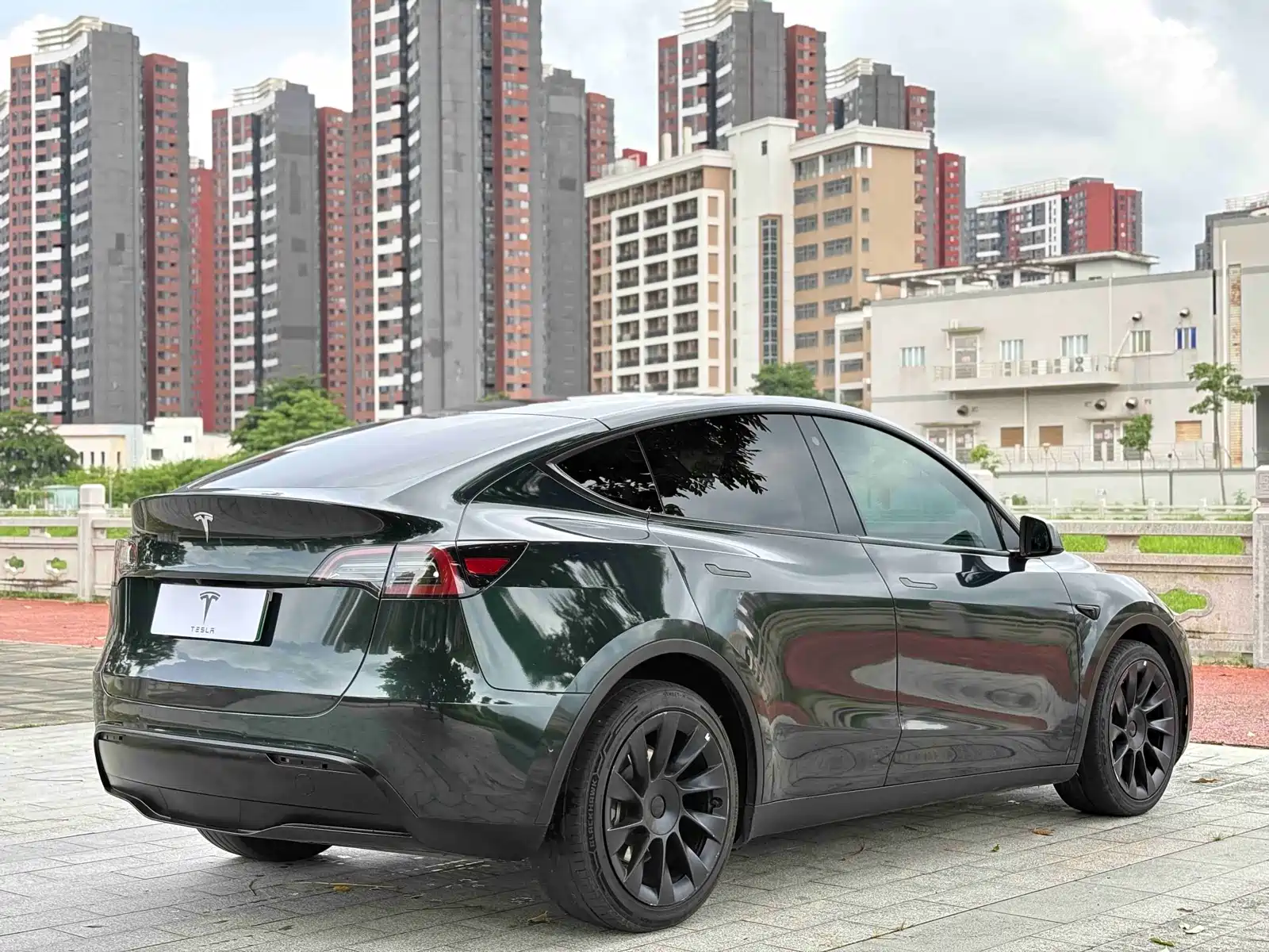Photo 9 - Tesla Model Y