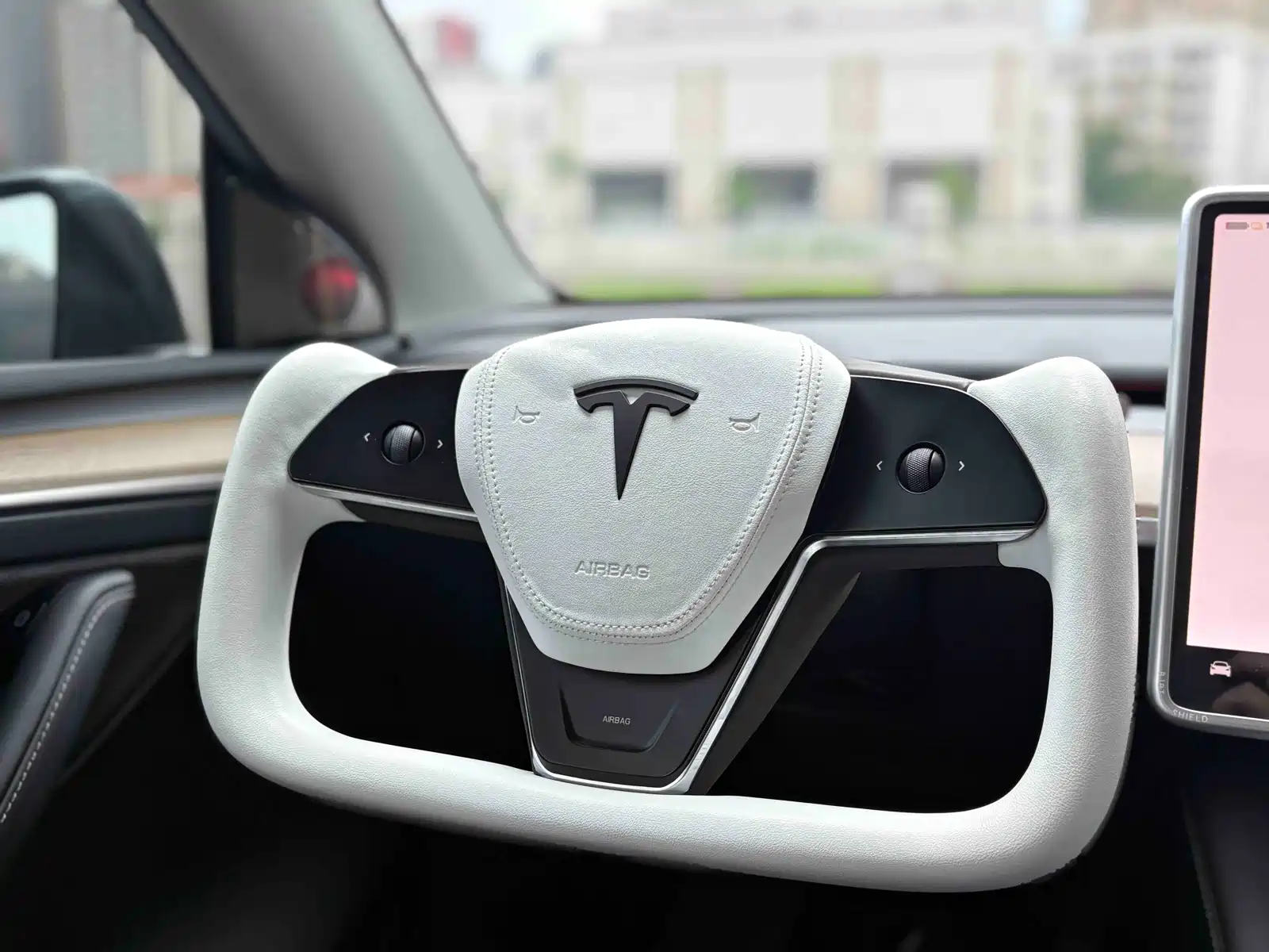 Photo 10 - Tesla Model Y