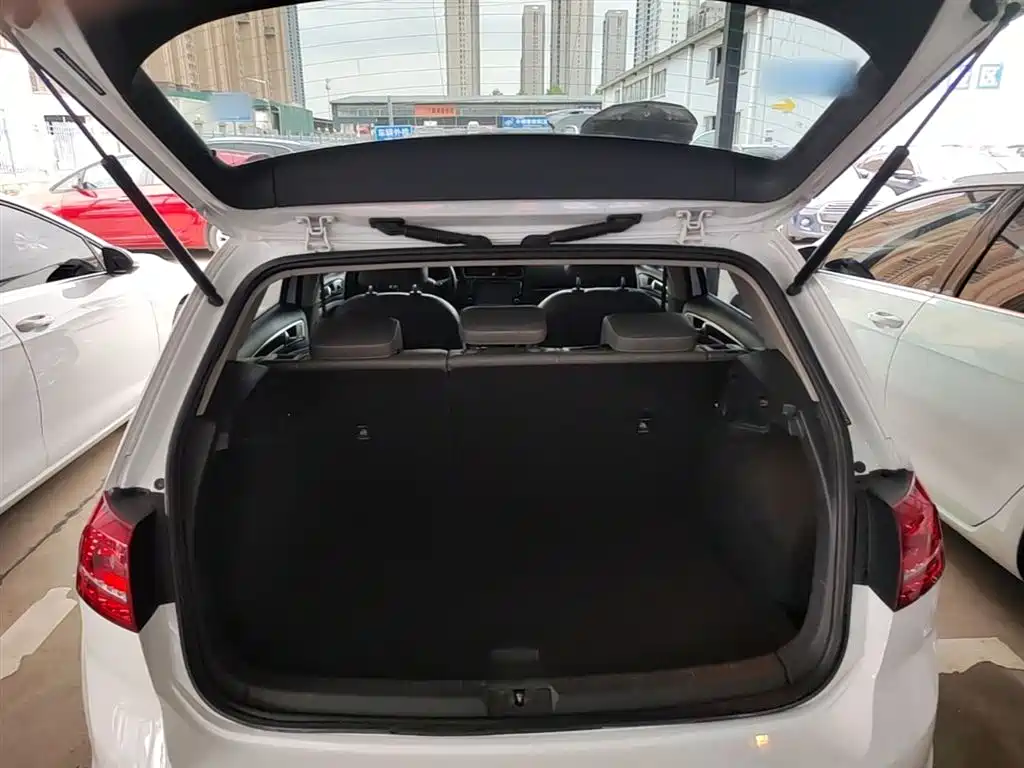 Volkswagen Golf 2015 1.4TSI Automatic Flagship фото 19