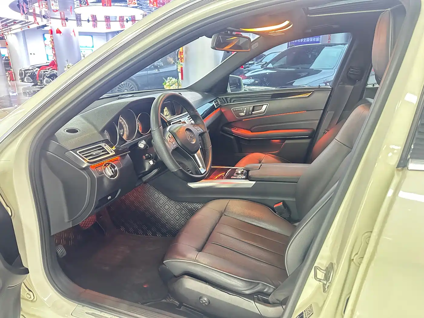 Mercedes-Benz E-Class 2015 Facelift E 200 L фото 5
