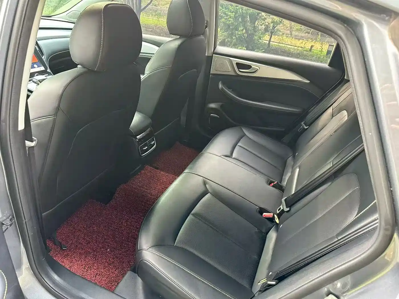 Roewe i6 MAX 2021 2020 Model 300TGI Automatic Cool & Smart Edition