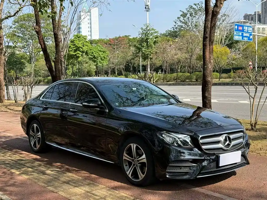 Mercedes-Benz E-Class 2016 E 200 L Sport Type фото 3
