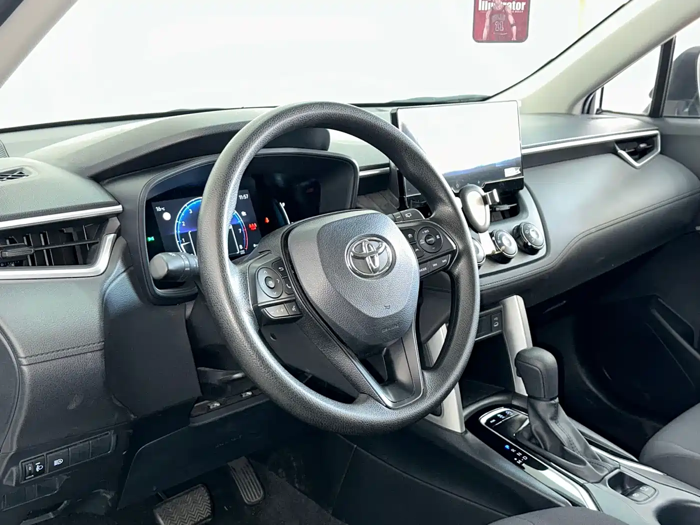 Toyota Corolla Cross 2023 2.0L Pioneer Edition фото 14