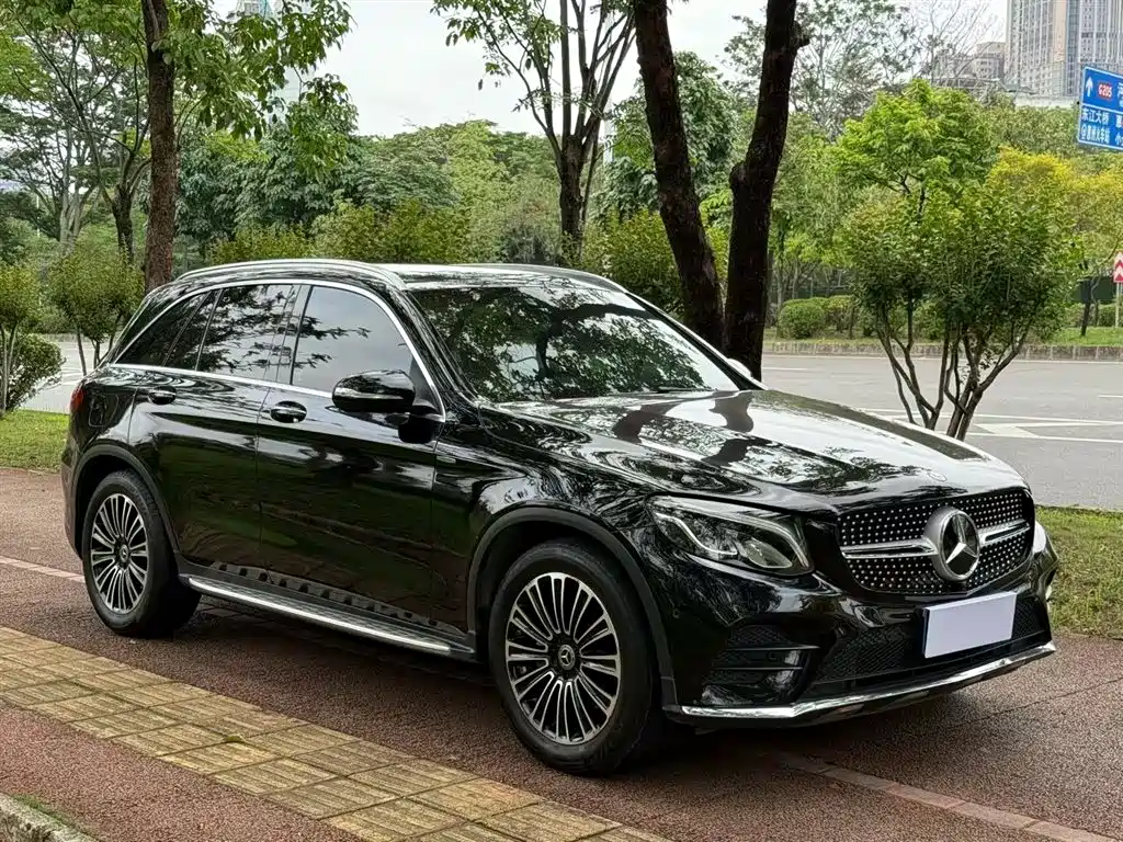 Mercedes-Benz GLC 2018 Facelift GLC 260 4MATIC Dynamic фото 3