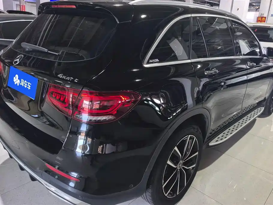 Mercedes-Benz GLC 2022 Facelift II GLC 260 L 4MATIC Sport Model фото 3