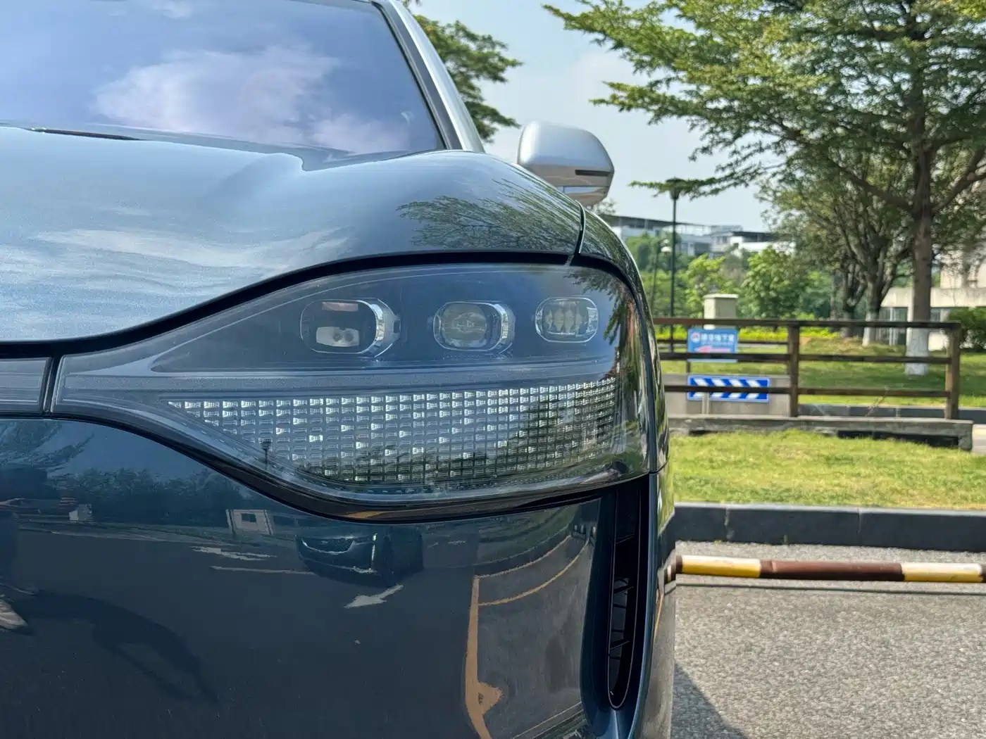 AITO Wenjie AITO M9 2024 Extended Range Ultra 42kWh 6-Seater фото 8