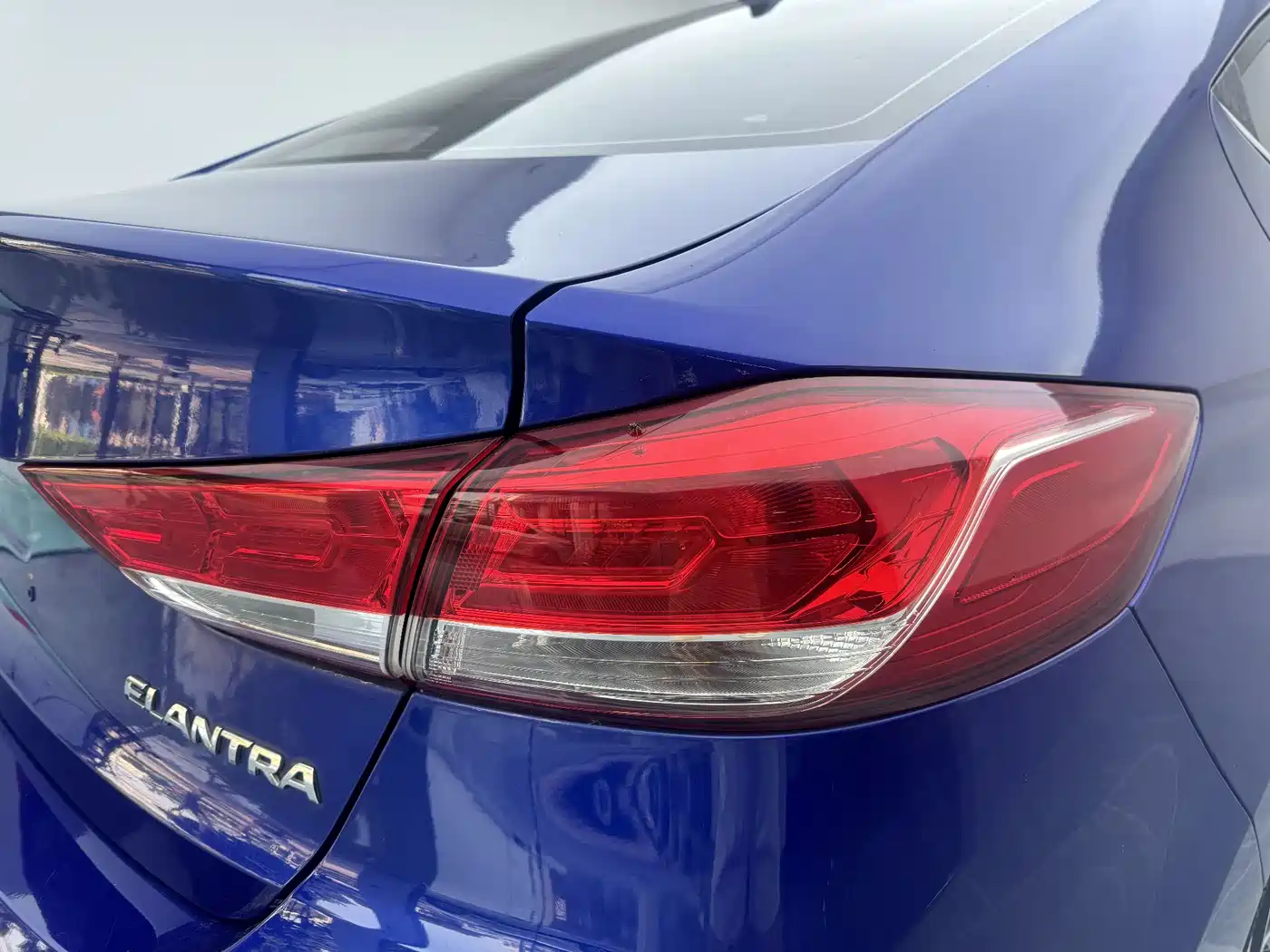 Hyundai Elantra 2019 1.5L CVT Smart Elite фото 13
