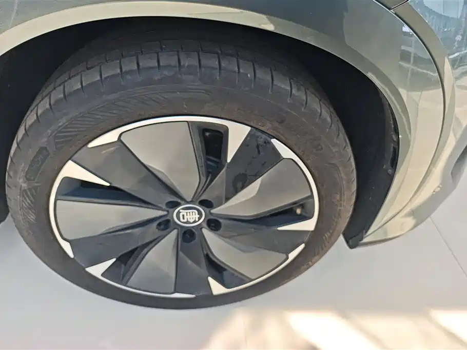 BYD Tang L 2025 DM 175KM Drone Player Edition фото 6