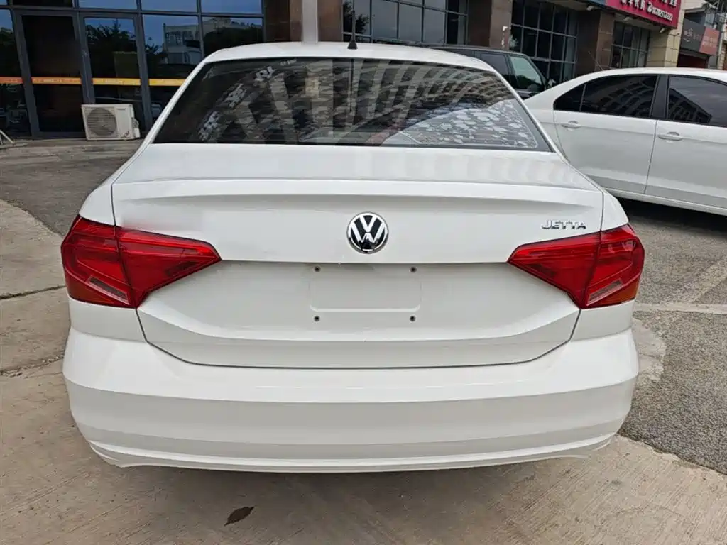 Volkswagen Jetta 2017 1.4L Manual Fashion фото 6
