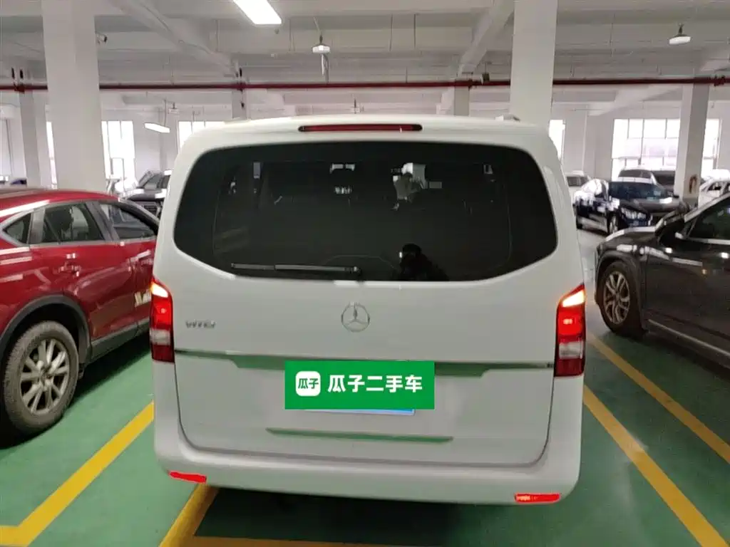 Mercedes-Benz Vito 2021 2.0T Elite 7-Seater фото 6