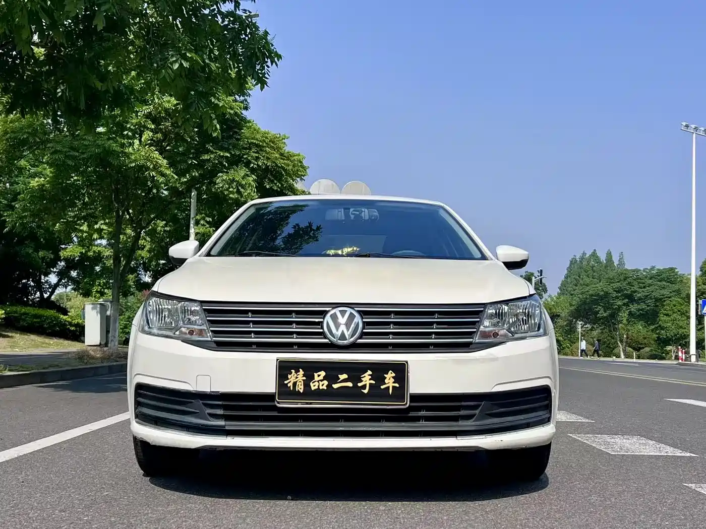 Volkswagen Lavida 2017 1.6L Automatic Trend Edition фото 3