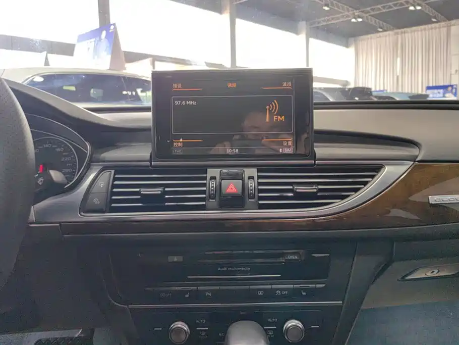 Audi A6L 2018 Model 35 TFSI Collector's Edition фото 13