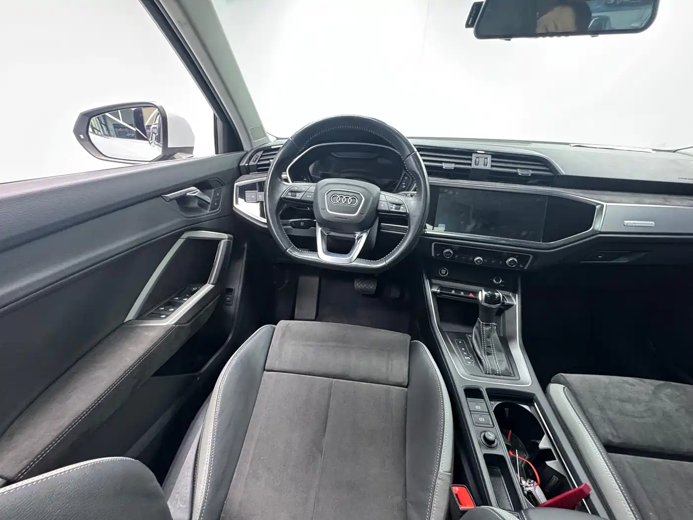 Audi Q3 2022 35 TFSI Fashion Dynamic фото 13